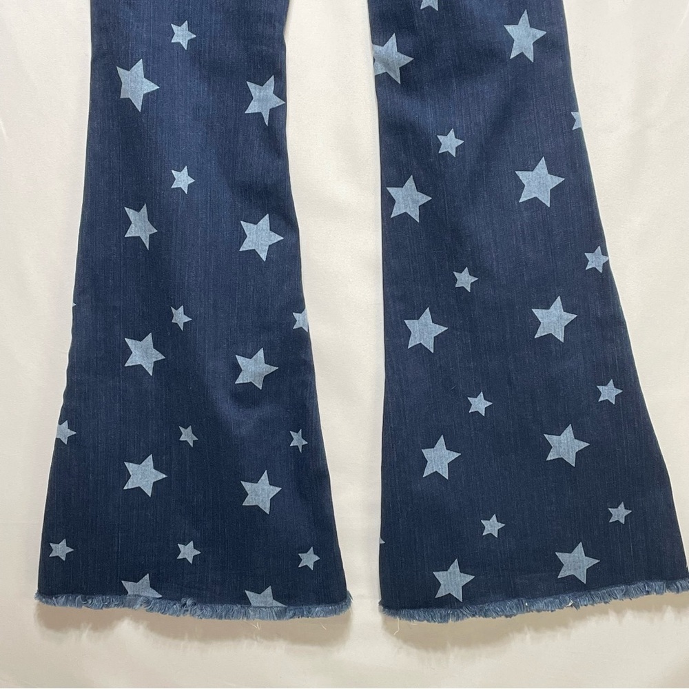 Cello Star Print Flare Bell Bottom High Rise Long Length Women's Jeans Size 3 - Picture 9 of 14